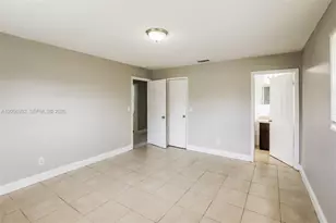 7171 SW 10th Ct, Pembroke Pines, FL 33023 - Photo 9