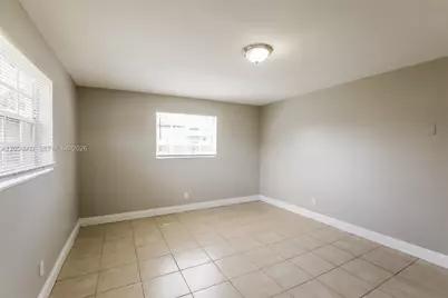 7171 SW 10th Ct, Pembroke Pines, FL 33023 - Photo 7
