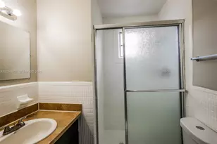 7171 SW 10th Ct, Pembroke Pines, FL 33023 - Photo 17
