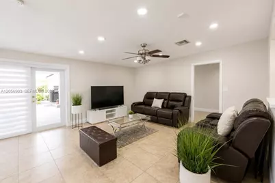 25305 SW 124 Ct, Homestead, FL 33032 - Photo 9