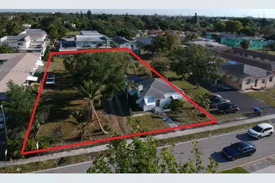 2455 Polk St, Hollywood, FL 33020 - Photo 3