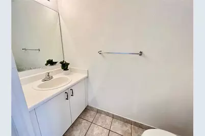 1387 Barcelona Way #3-26, Weston, FL 33327 - Photo 11