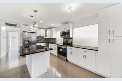 899 Normandy #899, Delray Beach, FL 33484 - Photo 3