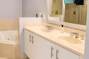 7900 Harbor Island Dr, North Bay Village, FL 33141 - Photo 11