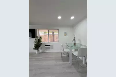 1808 NE 11th Ave #1, Fort Lauderdale, FL 33305 - Photo 9