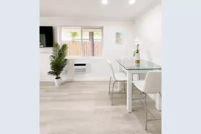 1808 NE 11th Ave #1, Fort Lauderdale, FL 33305 - Photo 3