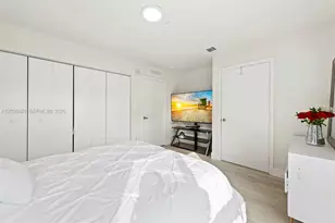 2505 NE 193rd St, Miami, FL 33180 - Photo 19