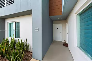 2505 NE 193rd St, Miami, FL 33180 - Photo 23