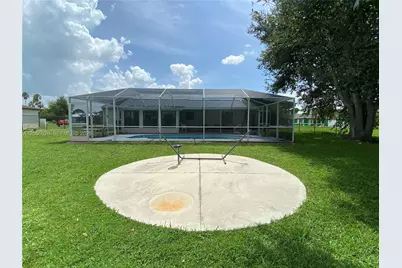 1401 SE Arenson Ln, Port Saint Lucie, FL 34952 - Photo 17