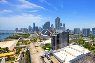 1750 N Bayshore Dr, Miami, FL 33132 - Photo 39