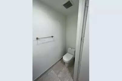 488 NE 18th #4809, Miami, FL 33132 - Photo 41