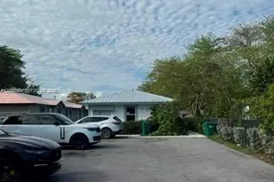 684 NW 14th St, Florida City, FL 33034 - Photo 3
