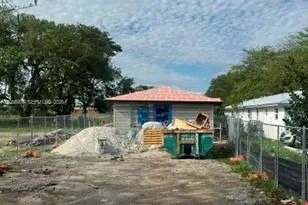 684 NW 14th St, Florida City, FL 33034 - Photo 5