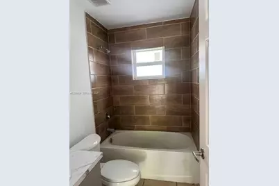 684 NW 14th St, Florida City, FL 33034 - Photo 19