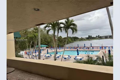 9450 Poinciana Pl #405, Davie, FL 33324 - Photo 15