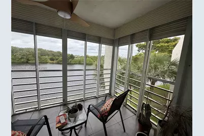 9450 Poinciana Pl #405, Davie, FL 33324 - Photo 1