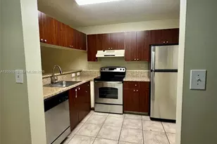 9945 Nob Hill Ct, Sunrise, FL 33351 - Photo 13