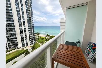 19201 Collins Ave #1025, Sunny Isles Beach, FL 33160 - Photo 17