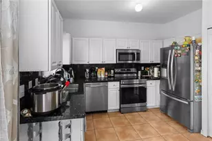 8242 NW 107 Ct, Doral, FL 33178 - Photo 15