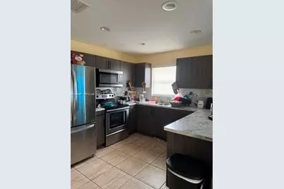 678 NW 14th St, Florida City, FL 33034 - Photo 25