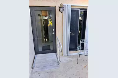 151 Essex Rd #4-30, Hollywood, FL 33024 - Photo 5