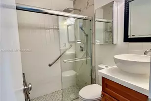 151 Essex Rd, Hollywood, FL 33024 - Photo 23