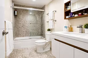 301 NE 14th Ave, Hallandale Beach, FL 33009 - Photo 3