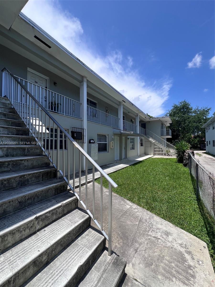 121 NE 80th Terrace #8 main architectural view