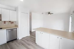 8949 SW 214th St, Cutler Bay, FL 33189 - Photo 13