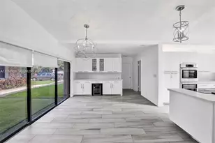 3180 N 36th St, Hollywood, FL 33021 - Photo 7