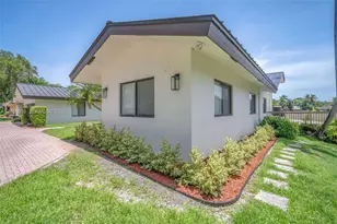 3180 N 36th St, Hollywood, FL 33021 - Photo 13