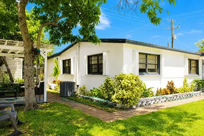 7061 Moseley St, Hollywood, FL 33024 - Photo 5
