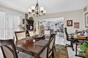 9050 Jacaranda Ln, Plantation, FL 33324 - Photo 15