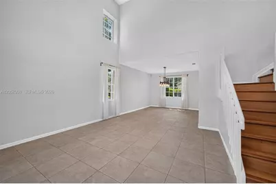 498 Cambridge Ln, Weston, FL 33326 - Photo 5