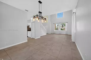 498 Cambridge Ln, Weston, FL 33326 - Photo 7