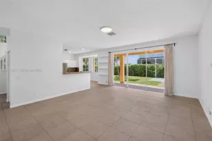 498 Cambridge Ln, Weston, FL 33326 - Photo 13