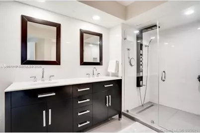 16400 Collins Ave #1942, Sunny Isles Beach, FL 33160 - Photo 9