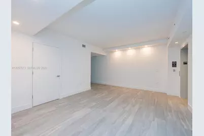 1010 Brickell Ave #3701, Miami, FL 33131 - Photo 5