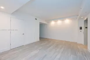 1010 Brickell Ave, Miami, FL 33131 - Photo 5