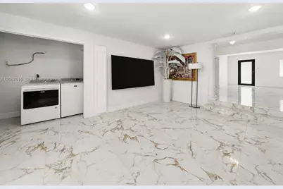 4261 SW 12th St, Miami, FL 33134 - Photo 11