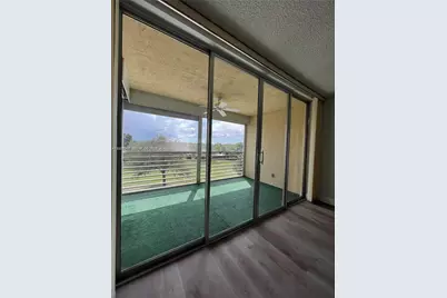 9520 Seagrape Dr #403, Davie, FL 33324 - Photo 15