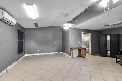 4351 SW 25th St, Fort Lauderdale, FL 33317 - Photo 17