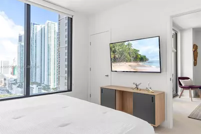 159 NE 6th St #2409, Miami, FL 33132 - Photo 15