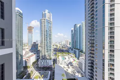 159 NE 6th St #2409, Miami, FL 33132 - Photo 23