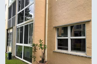 100 Ashbury Rd #107, Hollywood, FL 33024 - Photo 17