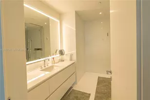 300 Biscayne Blvd Way, Miami, FL 33131 - Photo 23