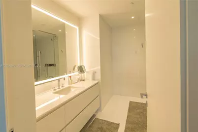 300 Biscayne Boulevard Way #3109W, Miami, FL 33131 - Photo 23