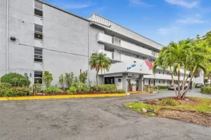 3600 NE 170th St, North Miami Beach, FL 33160 - Photo 25