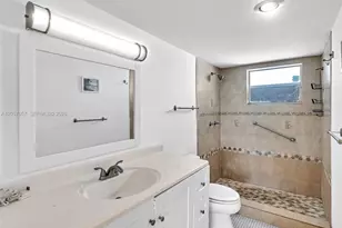 3600 NE 170th St, North Miami Beach, FL 33160 - Photo 23