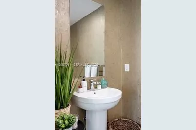 1080 Brickell Ave #713, Miami, FL 33131 - Photo 21